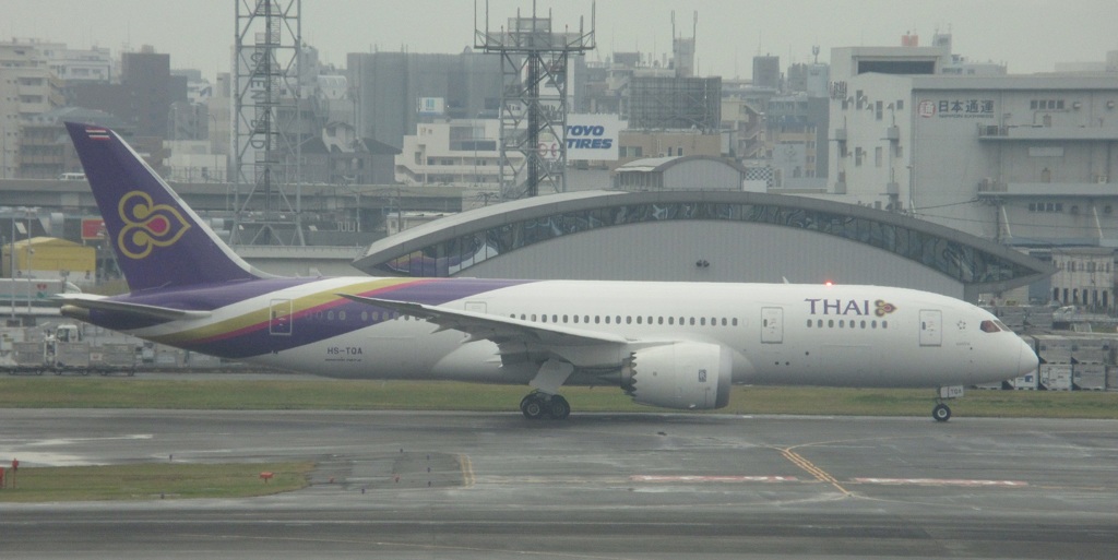 タイ国際　B787-8