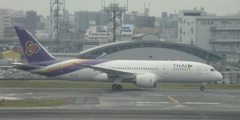 タイ国際　B787-8