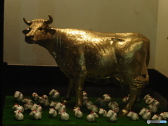 金色の牛さん