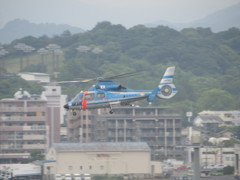 警察ヘリ