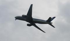 ANA 777-200