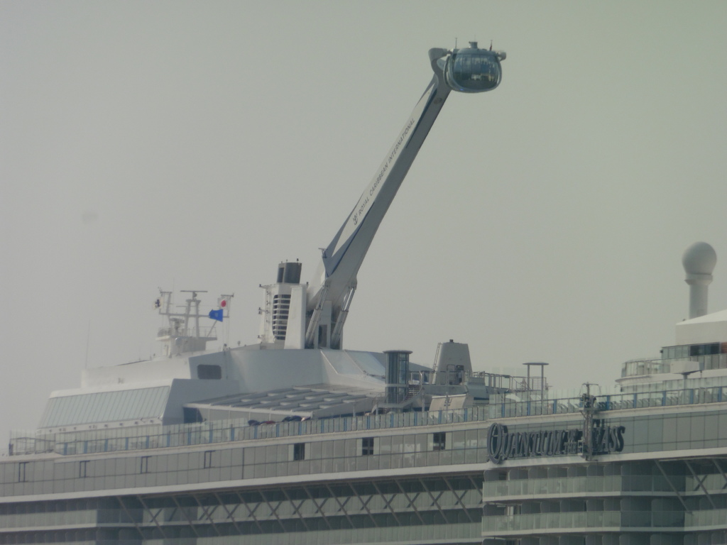 Quantum　of  the  Seas  入港③
