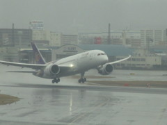 雨の中の離陸④