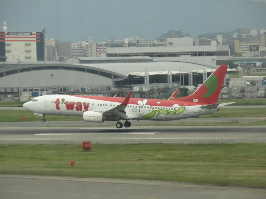 T-WAYの塗装機体の到着