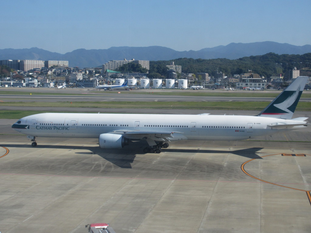 キャセイパシフィック　B777-300出発　②