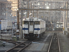 キハ47-9048列車