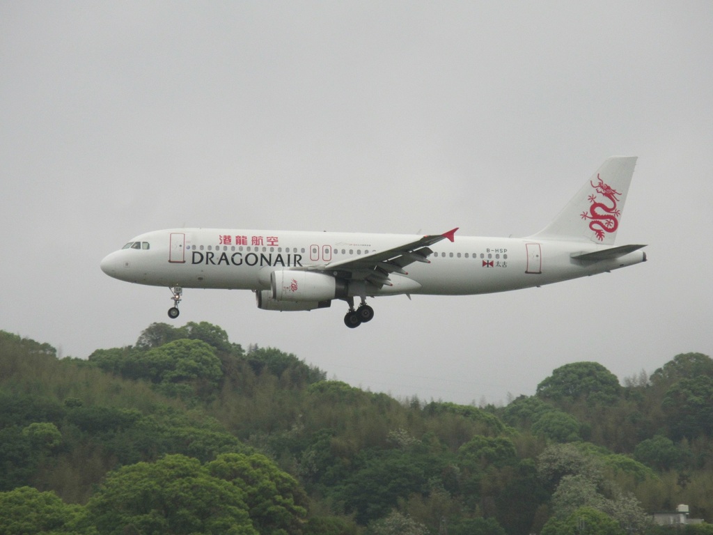 キャセイドラゴン  A320  ランディング