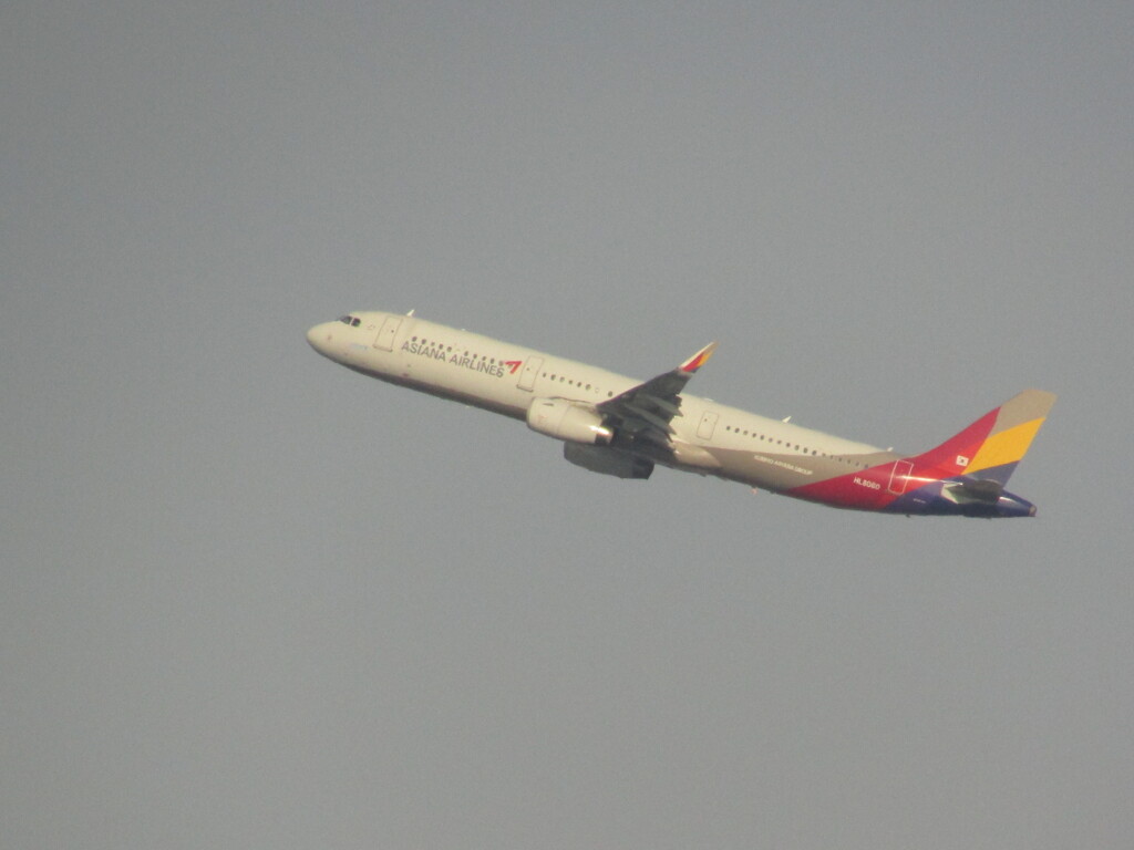 離陸　ASIANA