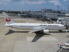 JAL B767-300ER  JA615J 福岡空港出発 ①