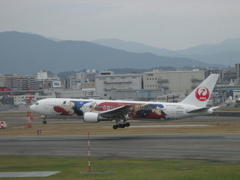 JAL B767-300ERの着陸