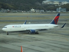 DELTA  767-300ER  N156DL