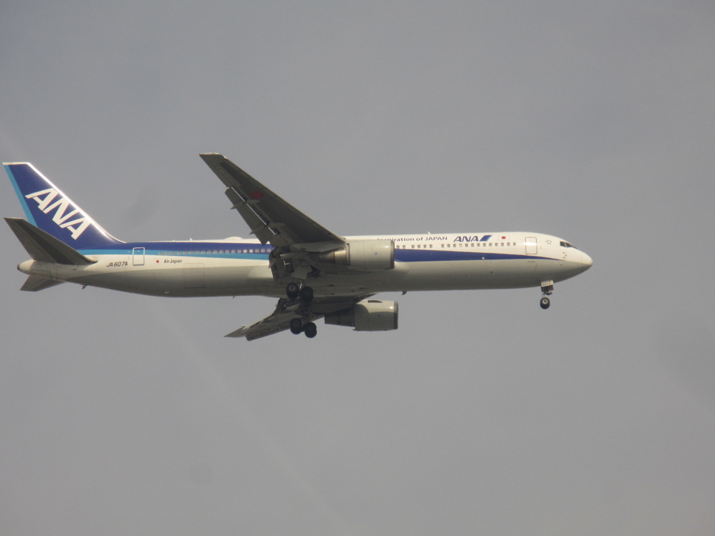 ANA  767-300  JA607A