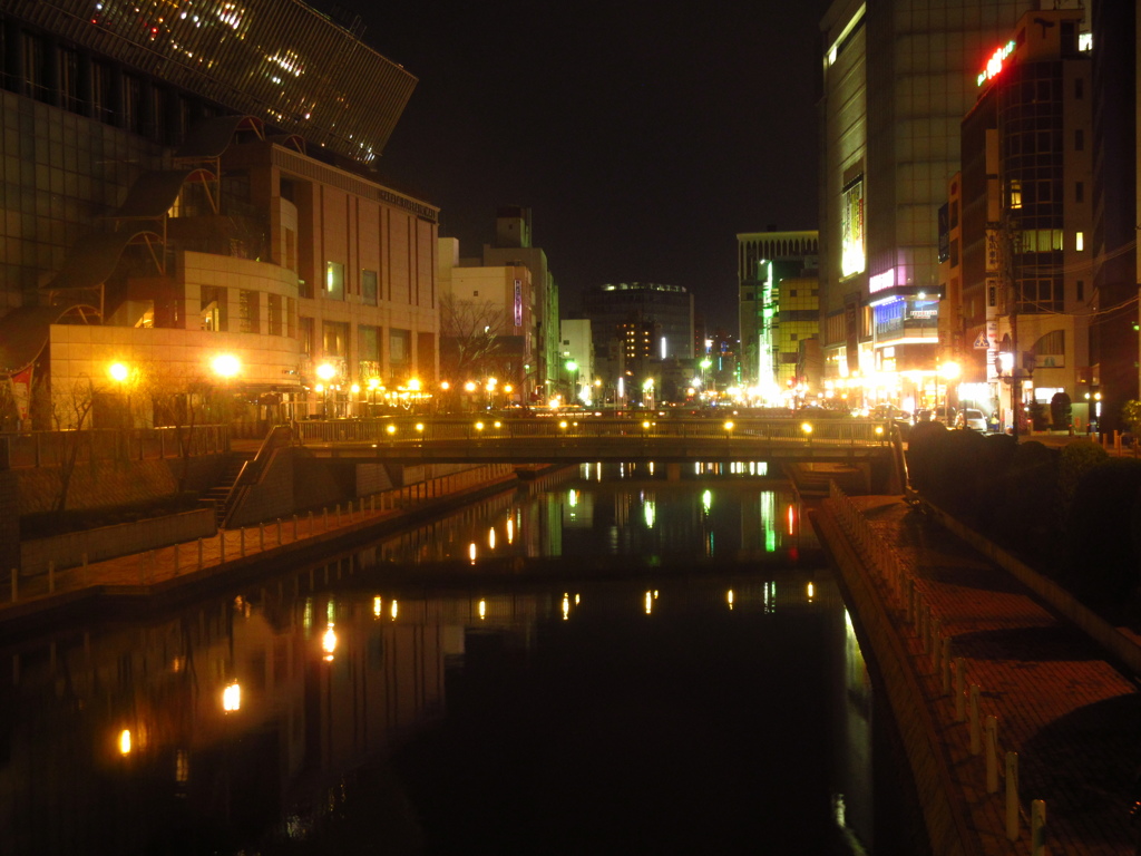 夜の中洲の夜景