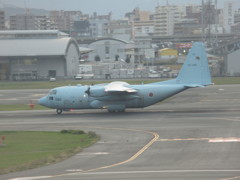 C-130  ２機目離陸  05-1085