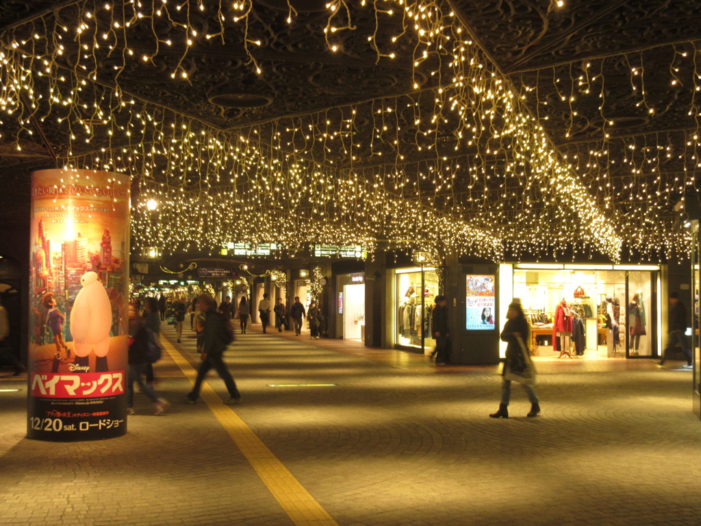 天神地下街　②