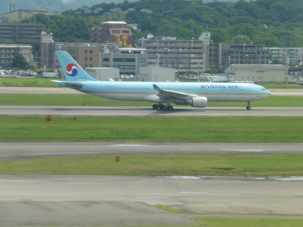 KOREAN　AIR　A330離陸　HL7587