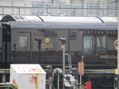 車両基地に待機するななつ星