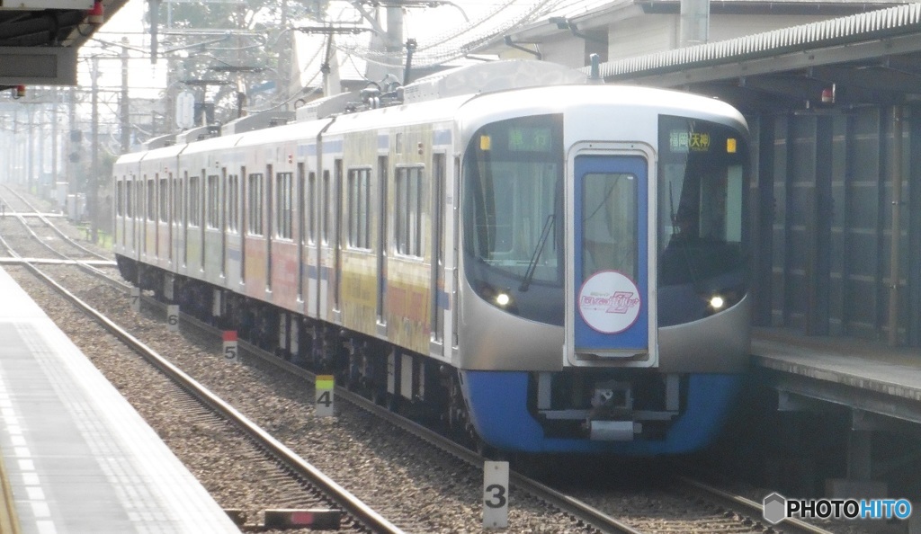 西鉄電車ももクロラッピング①