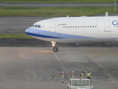 CHINA AIRLIEN  A340の出発②