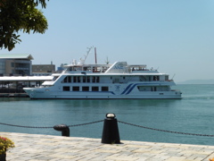 青空のもとの博多港⑥