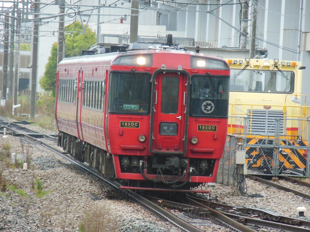 キハ185特急ゆふの通過　②