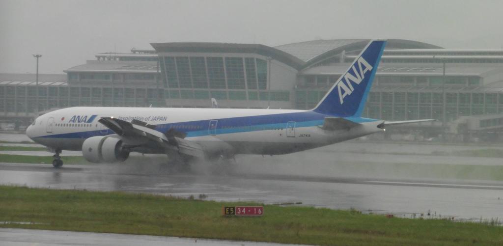 雨の中の滑走⑤