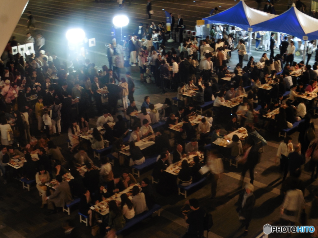 博多駅前広場のビール祭り③