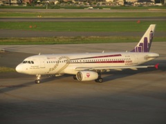 香港エクスプレス　B-LCB　SANUKIUDON　①