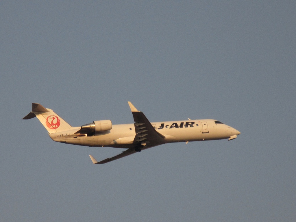 離陸　J-AIR　CRJ200