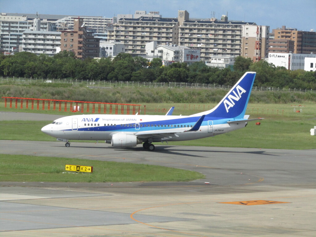 ANA  B737-700  JA06AN
