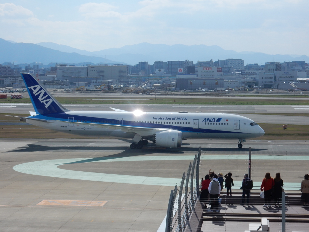 ANA  B787-8の到着　福岡空港にて　②