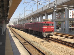 ED76-83貨物の通過