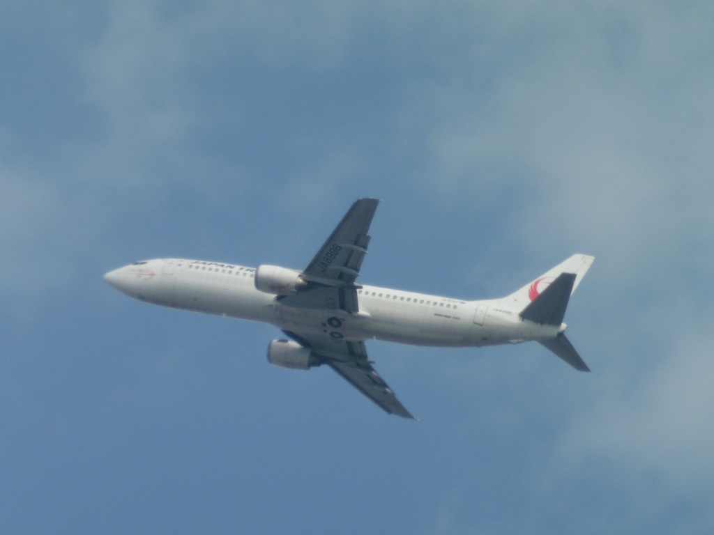 日本トランスオーシャン　JA8996離陸