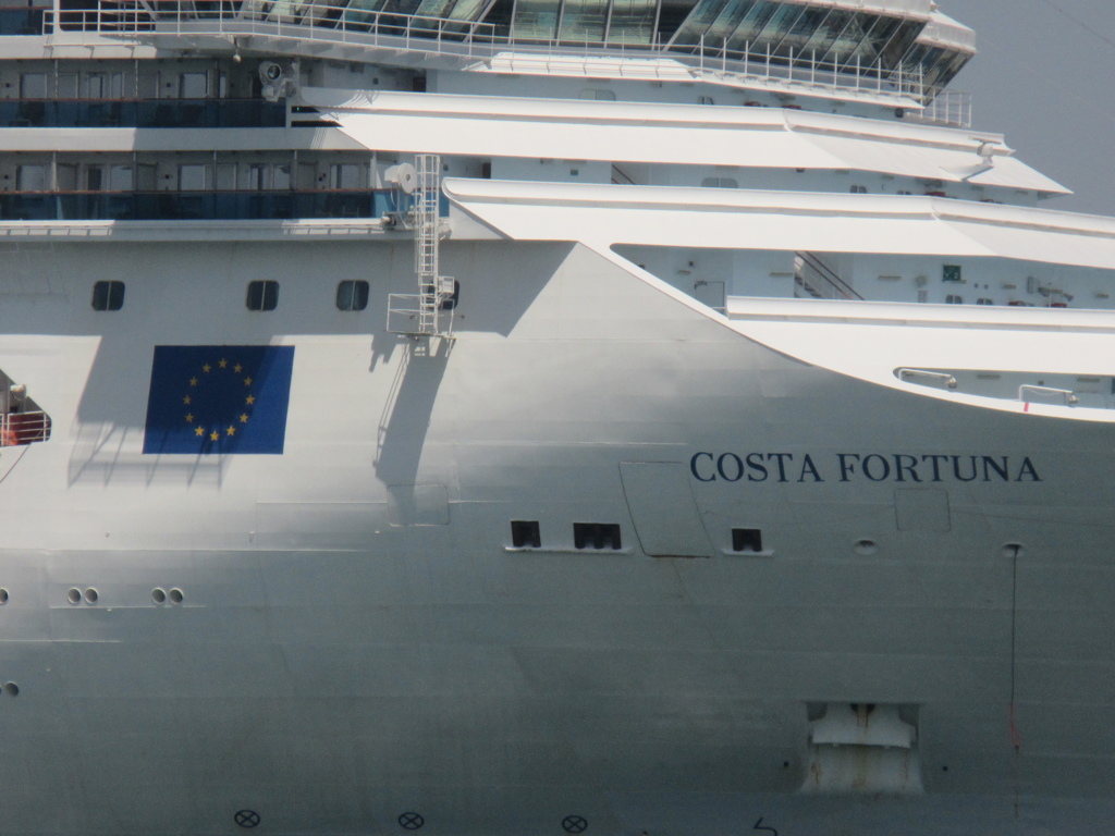 COSTA FORTUNA　博多港にて　③