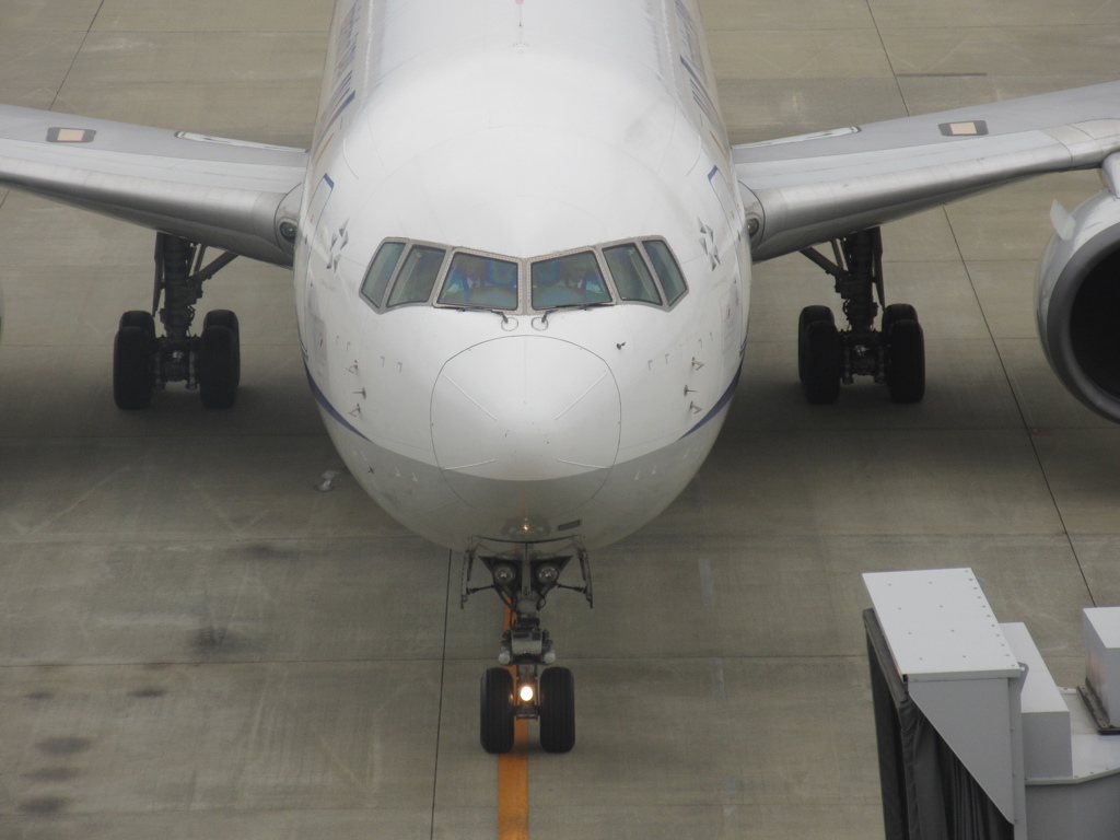 ANA  767-300  JA606A ②