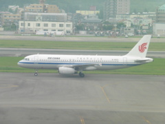 AIR　CHINA  A320到着