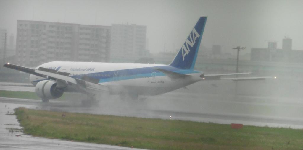 雨の中の滑走④