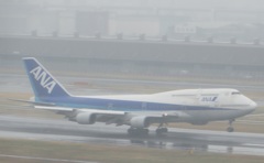 ANA　B747羽田到着②