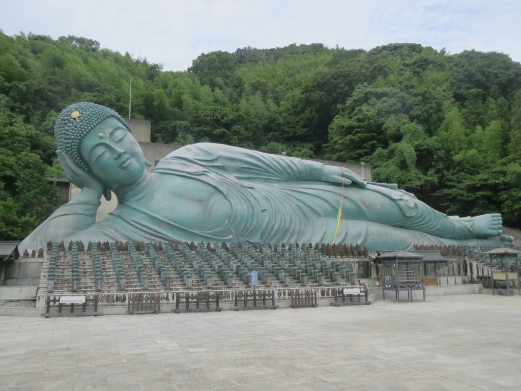 城戸南蔵院の涅槃像