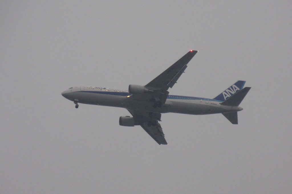 雨の中の着陸④