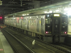 篠栗線813系