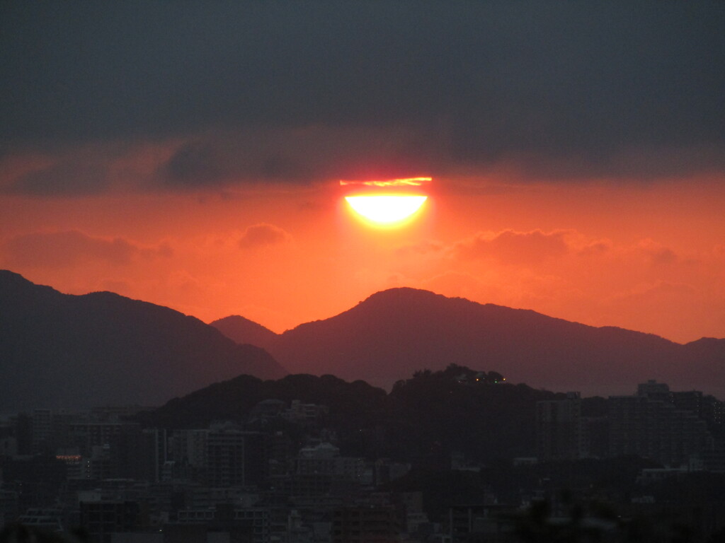 夕日と夜景　①