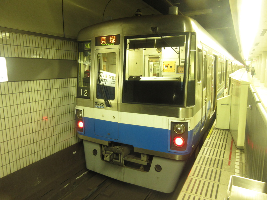 福岡市営地下鉄1000系