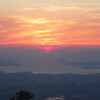 山頂から眺める博多港と夕日