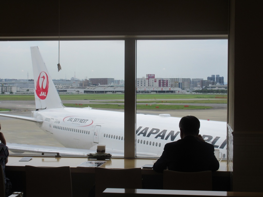 空港レストランからの眺め