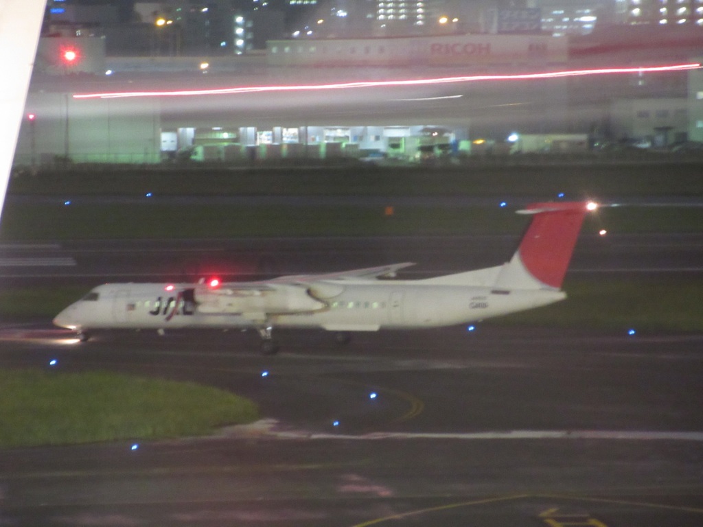 夜の空港にて⑬