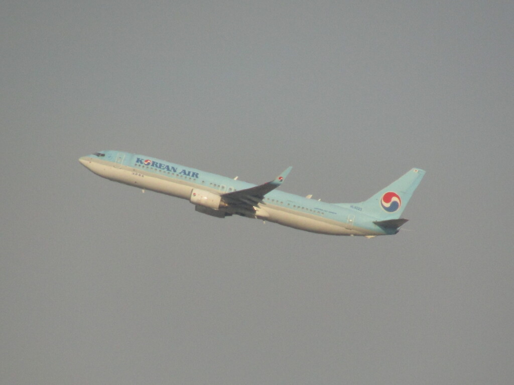 離陸　KOREAN AIR
