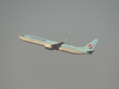 離陸　KOREAN AIR