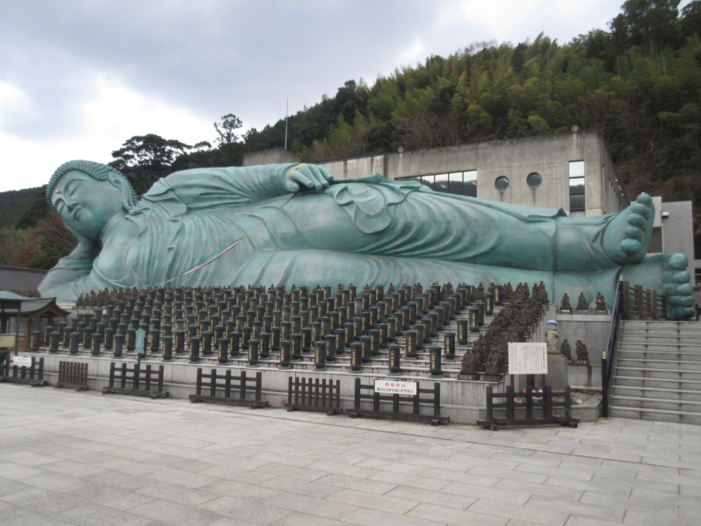 篠栗城戸南蔵院の釈迦涅槃像①