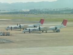 ２機並ぶボンバルディア